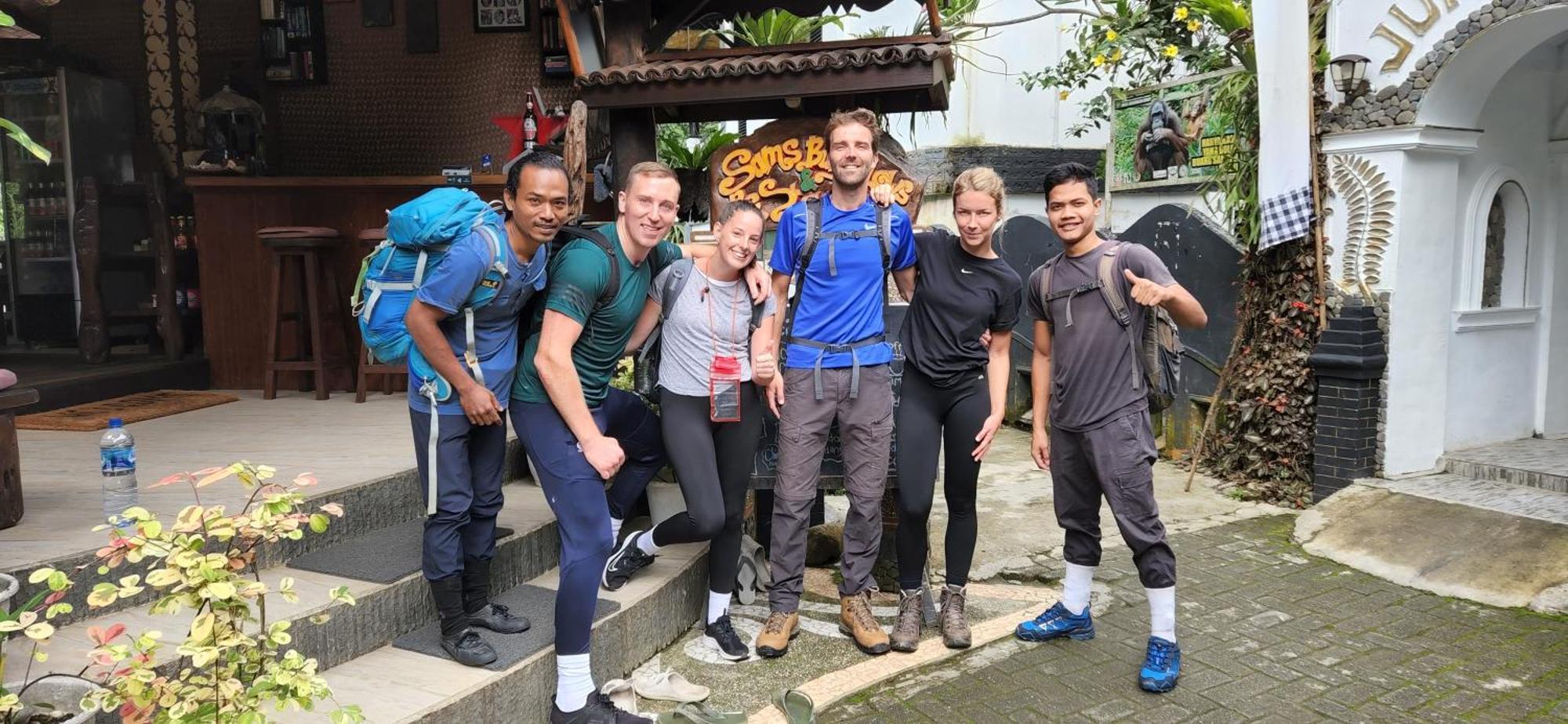 Sam'S Bungalows And Treks Bukit Lawang Exterior foto