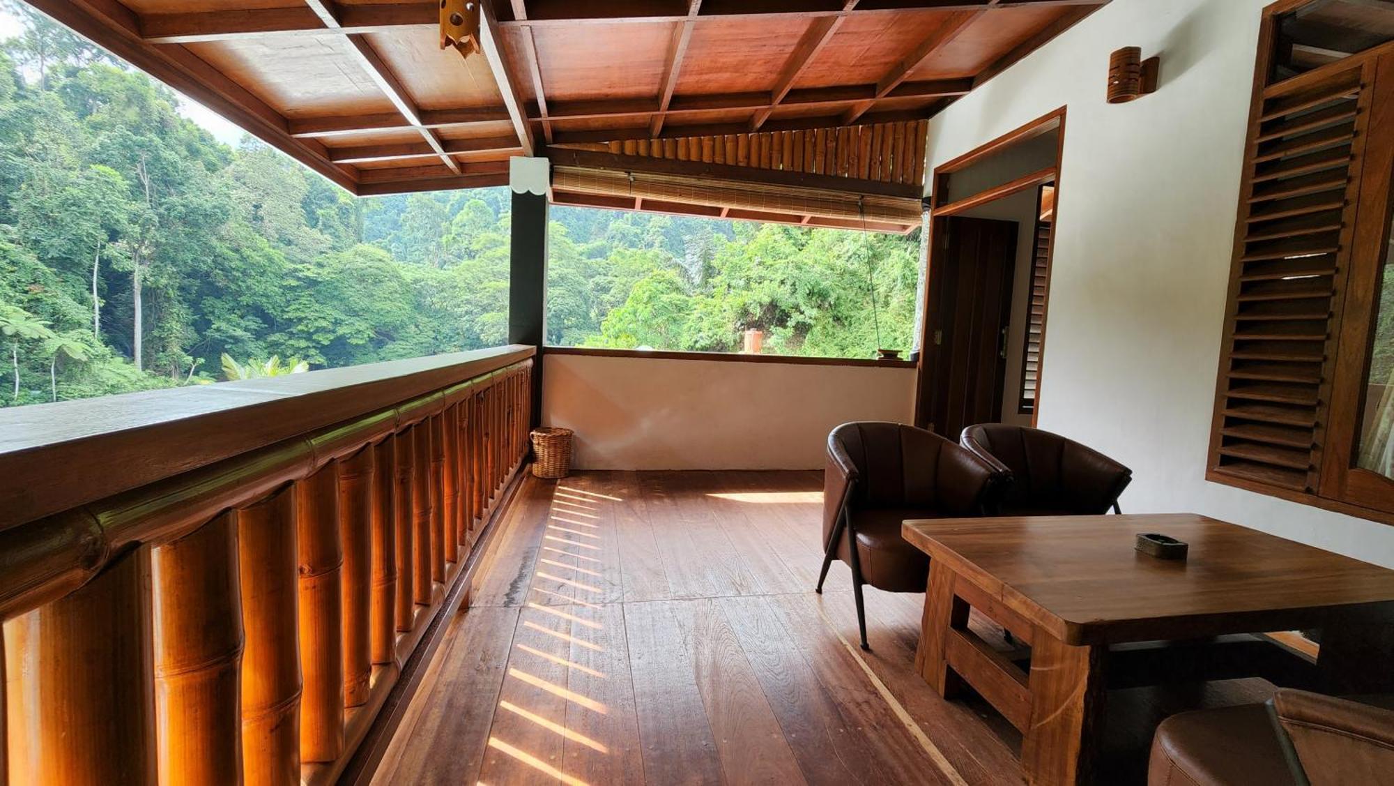 Sam'S Bungalows And Treks Bukit Lawang Exterior foto