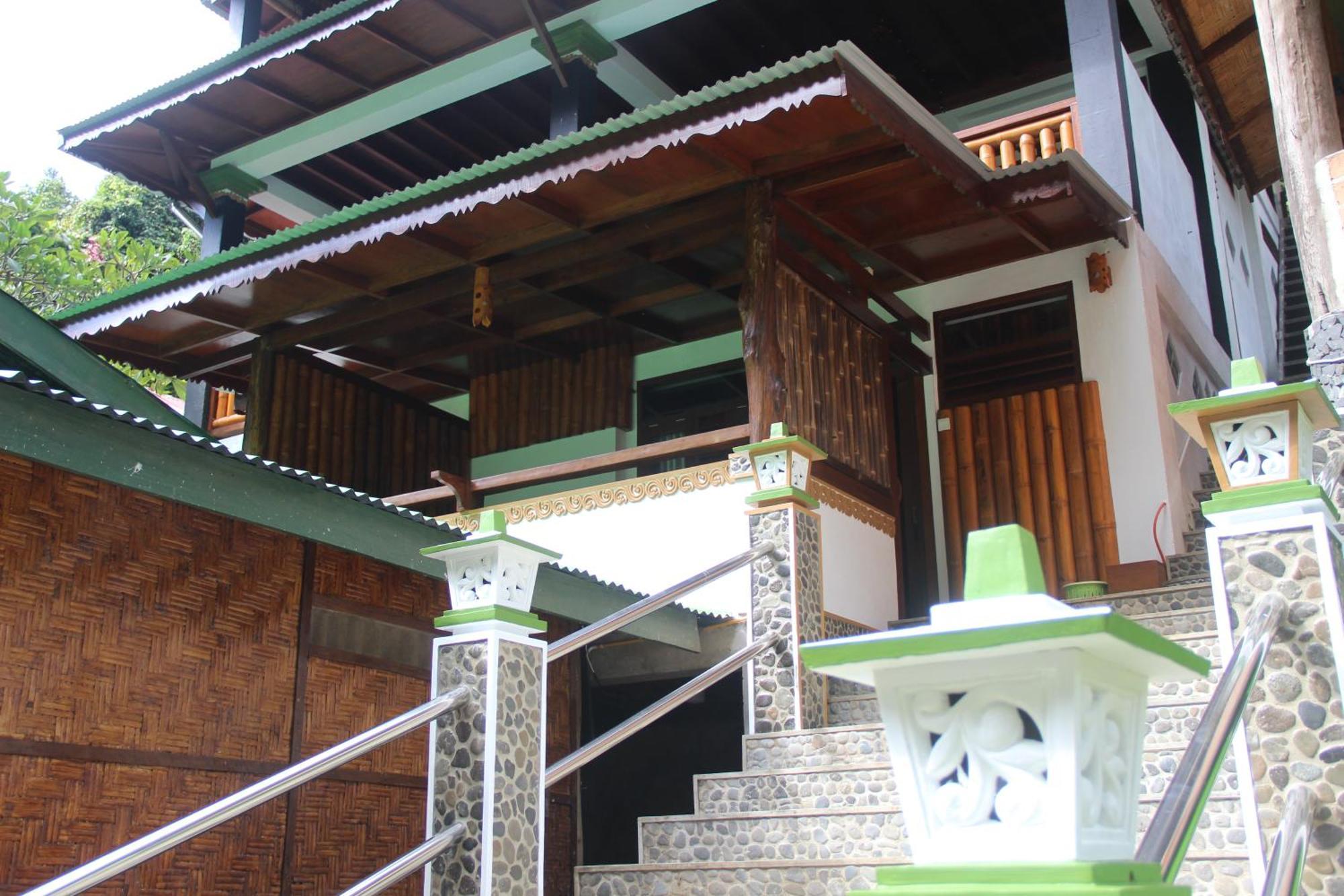 Sam'S Bungalows And Treks Bukit Lawang Exterior foto
